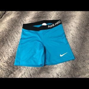 Blue nike pros 5”